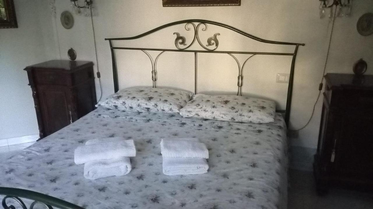 Bed and Breakfast Domus Garden Ольбия Экстерьер фото