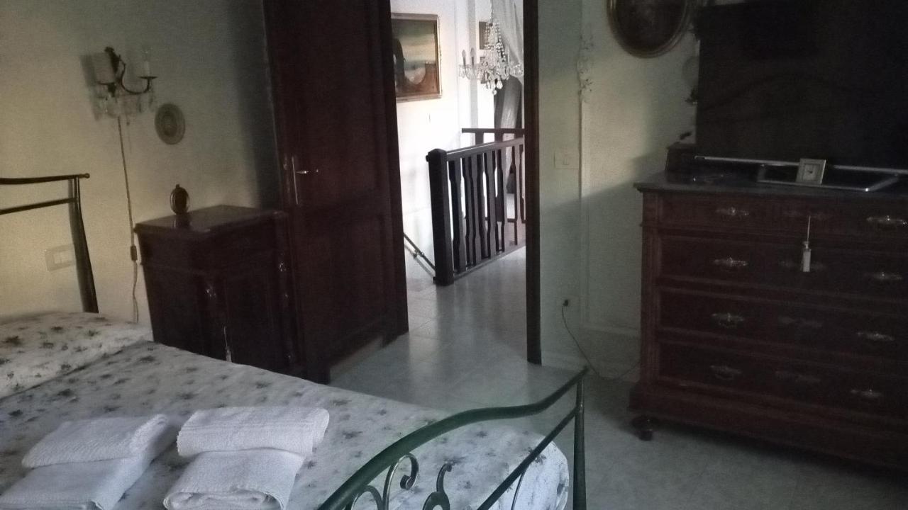 Bed and Breakfast Domus Garden Ольбия Экстерьер фото