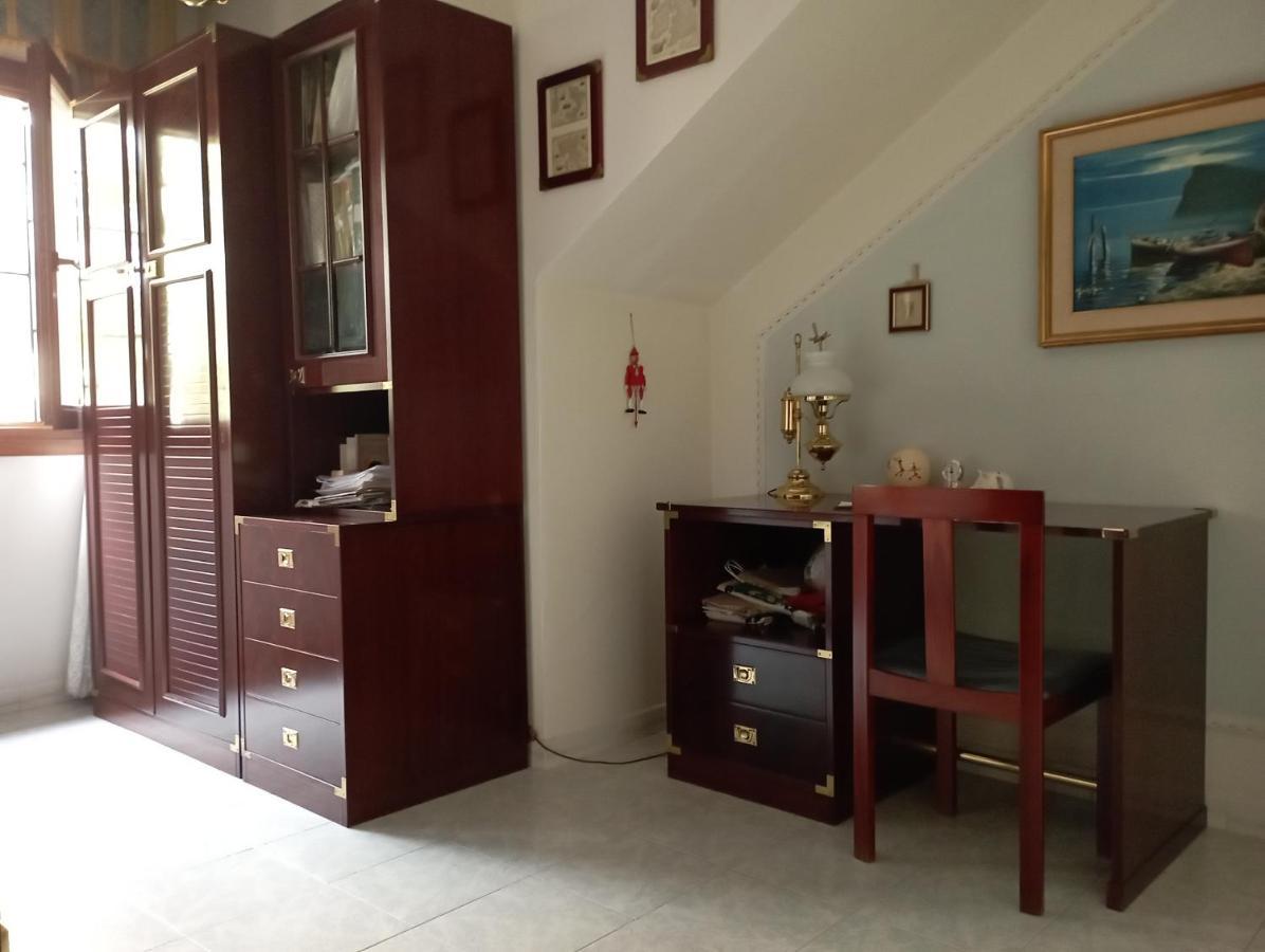 Bed and Breakfast Domus Garden Ольбия Экстерьер фото