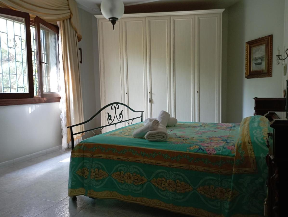 Bed and Breakfast Domus Garden Ольбия Номер фото